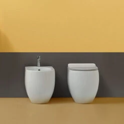 WC à L'italienne 56x37 Cm Avec Vidage Décalé Collection Flo Kerasan Avec Siège à Fermeture Amortie -Geberit || Grohe || ALLIBERT Soldes 58235404 3