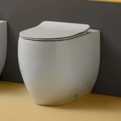 WC à L'italienne 48x36 Cm Collection Flo Kerasan Avec Abattant à Fermeture Amortie